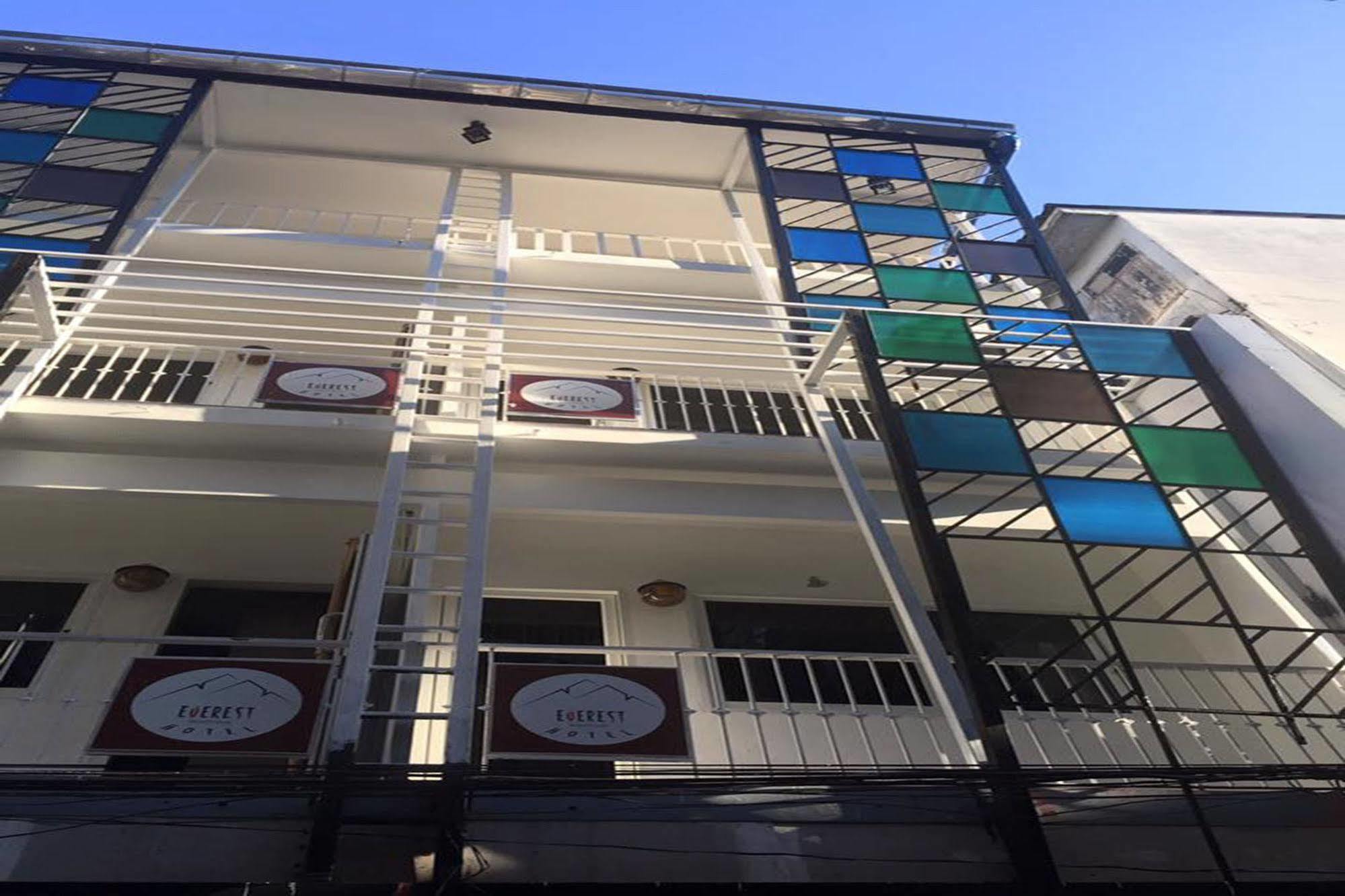 Everest Boutique Hotel Bangkok Extérieur photo