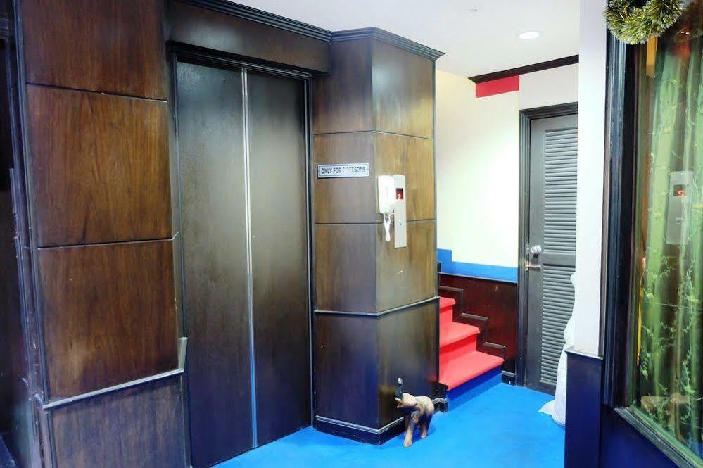 Everest Boutique Hotel Bangkok Extérieur photo
